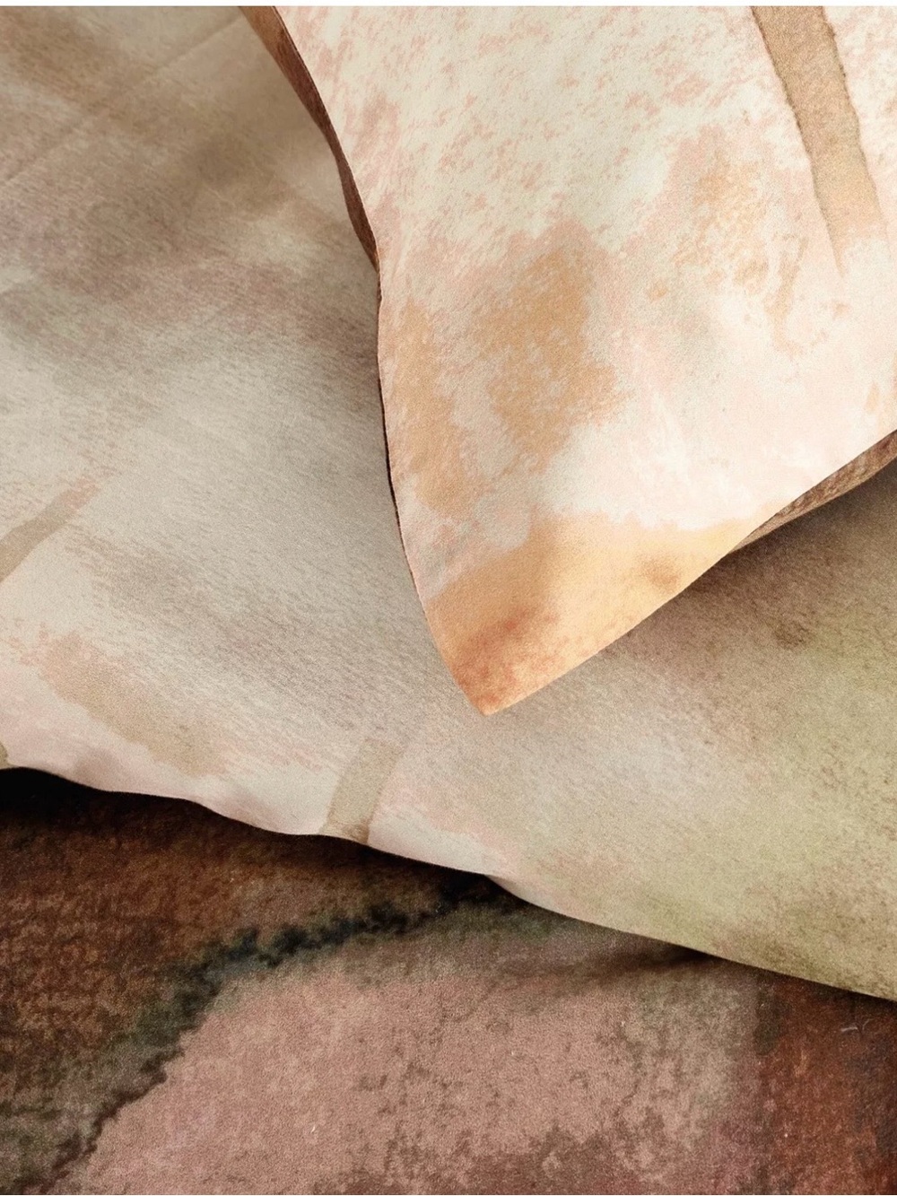 Michael Aram’s Metamorphosis king duvet cover and four standard pillow shams. - Picture 3 of 8
